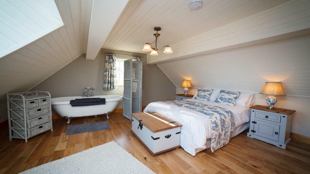 Bayside Cottage Connemara Canower エクステリア 写真